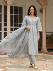 Gehra Hara anarkali kurta set