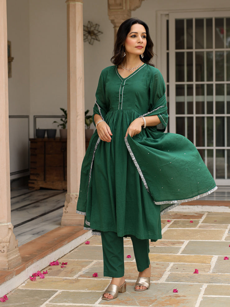Gehra Hara anarkali kurta set