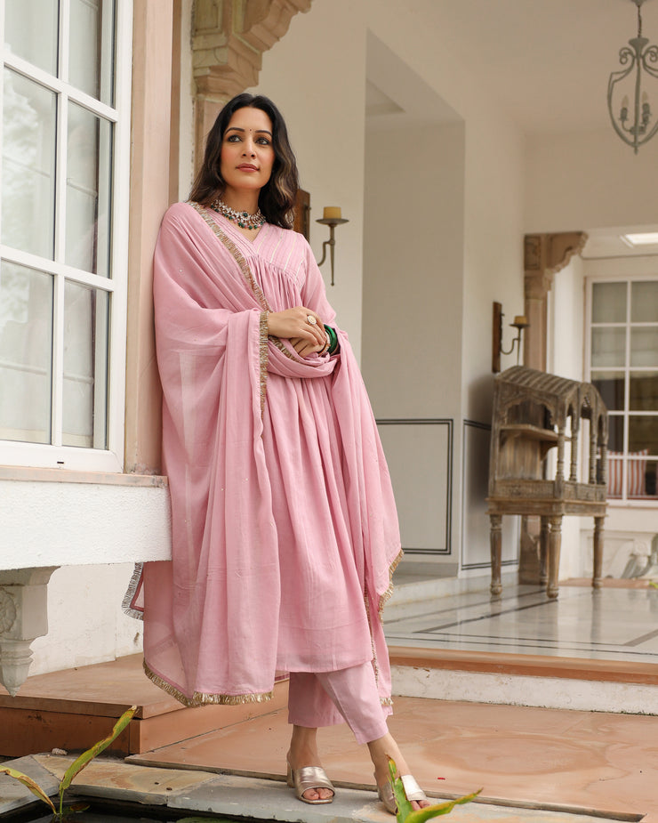 Gulaabi anarkali kurta set