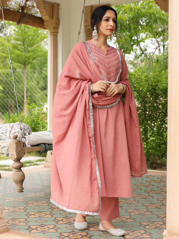 Halka Gulabi kurta set