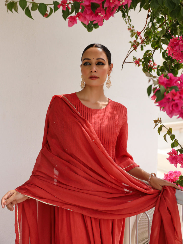 Ret Laal mulmul kurta set