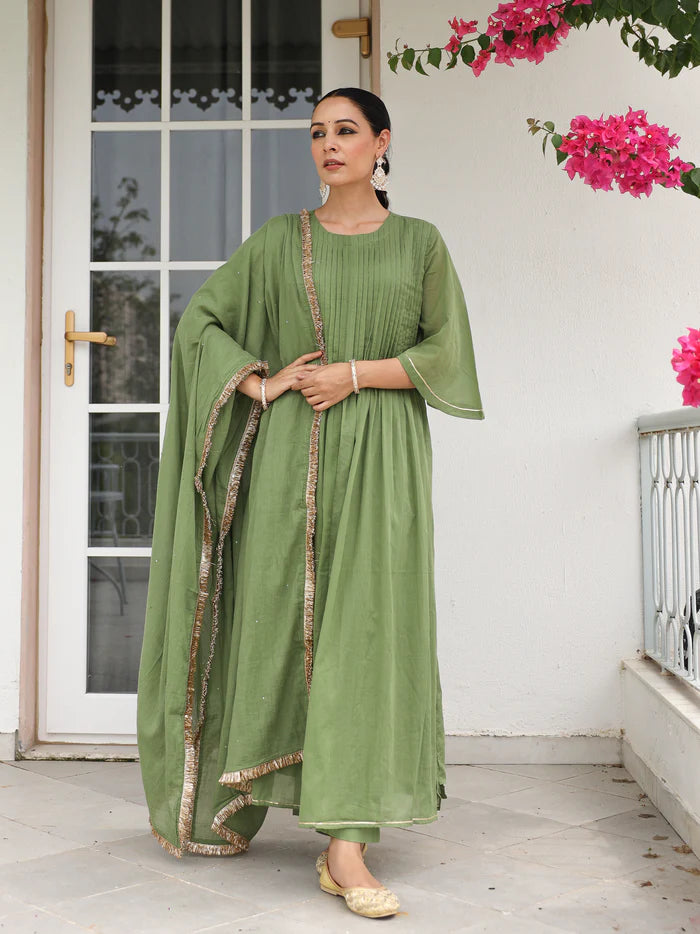 Ret Laal mulmul kurta set
