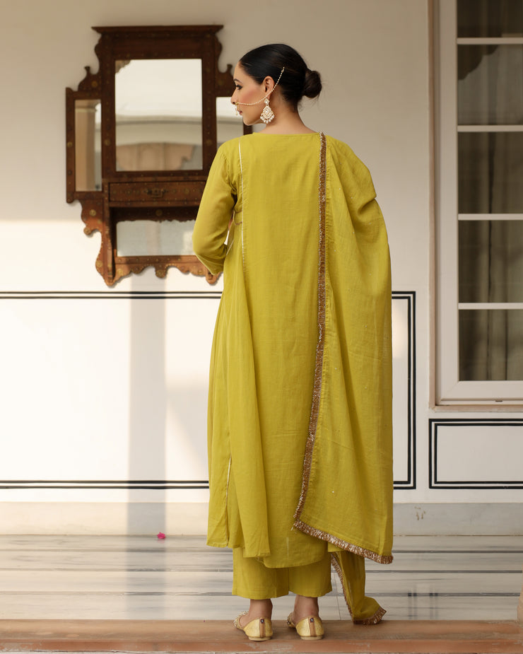 Sunehra Hara mulmul kurta set