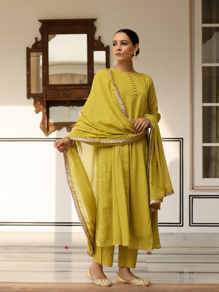 Sunehra Hara mulmul kurta set