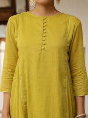 Sunehra Hara mulmul kurta set