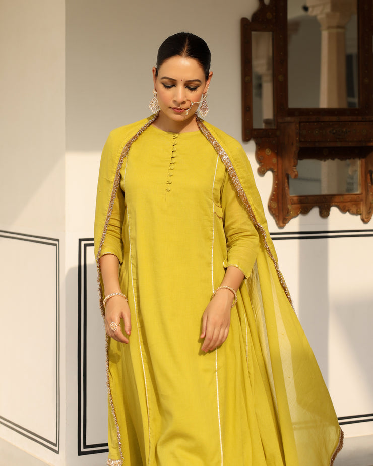 Sunehra Hara mulmul kurta set