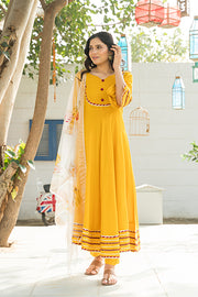 Dandelion Yellow Kurta Set with Floral Hand Paint Organza Dupatta