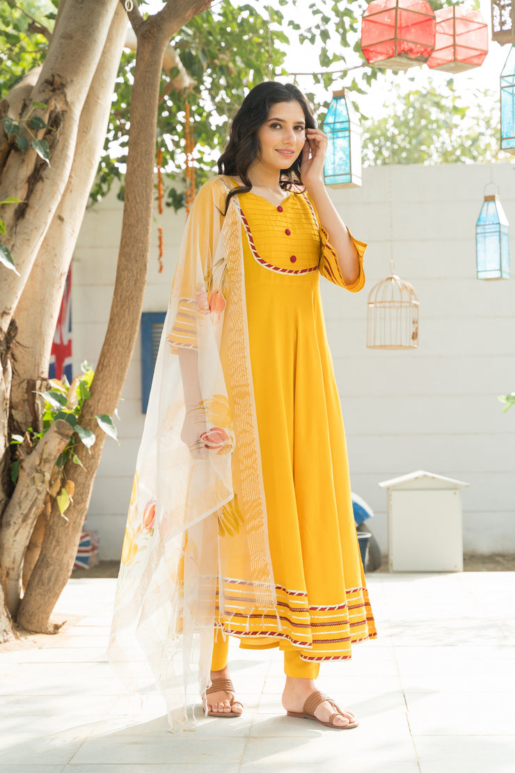 Dandelion Yellow Kurta Set with Floral Hand Paint Organza Dupatta