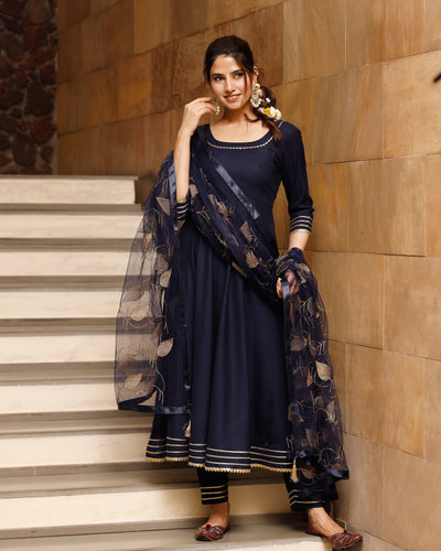 Blue solid gold kurta set with embroidered dupatta
