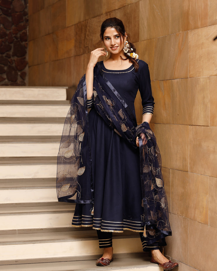 Blue solid gold kurta set with embroidered dupatta