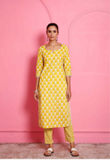 Women's Hand Printed Straight Kurta And Pants  - Pheeta