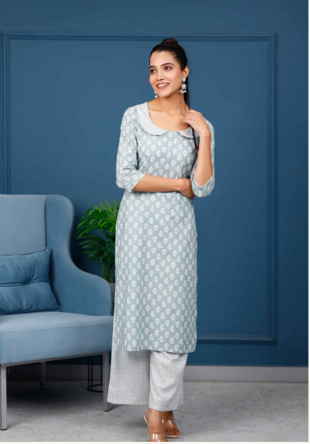 Women's Repeat Motifed Hand Printed Kurta With Pale Grey Hand Printed Pants  - Pheeta