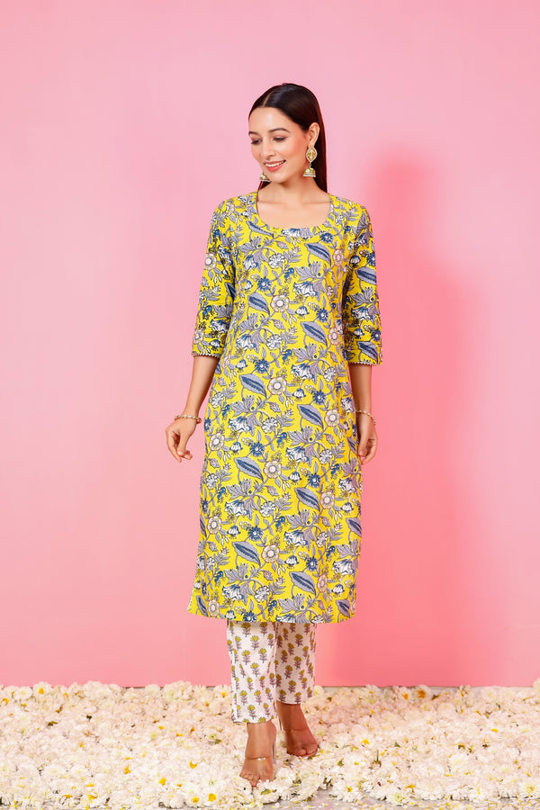 Women yellow hand printed kurta and pant
