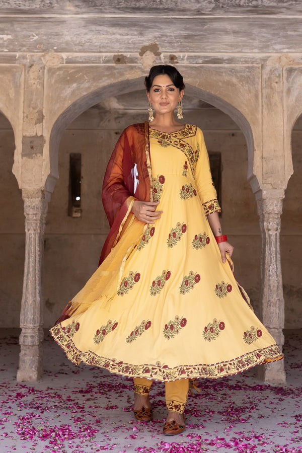 Yellow Hand Blocked Anarkali Suit Set With Kota Doria Dupatta