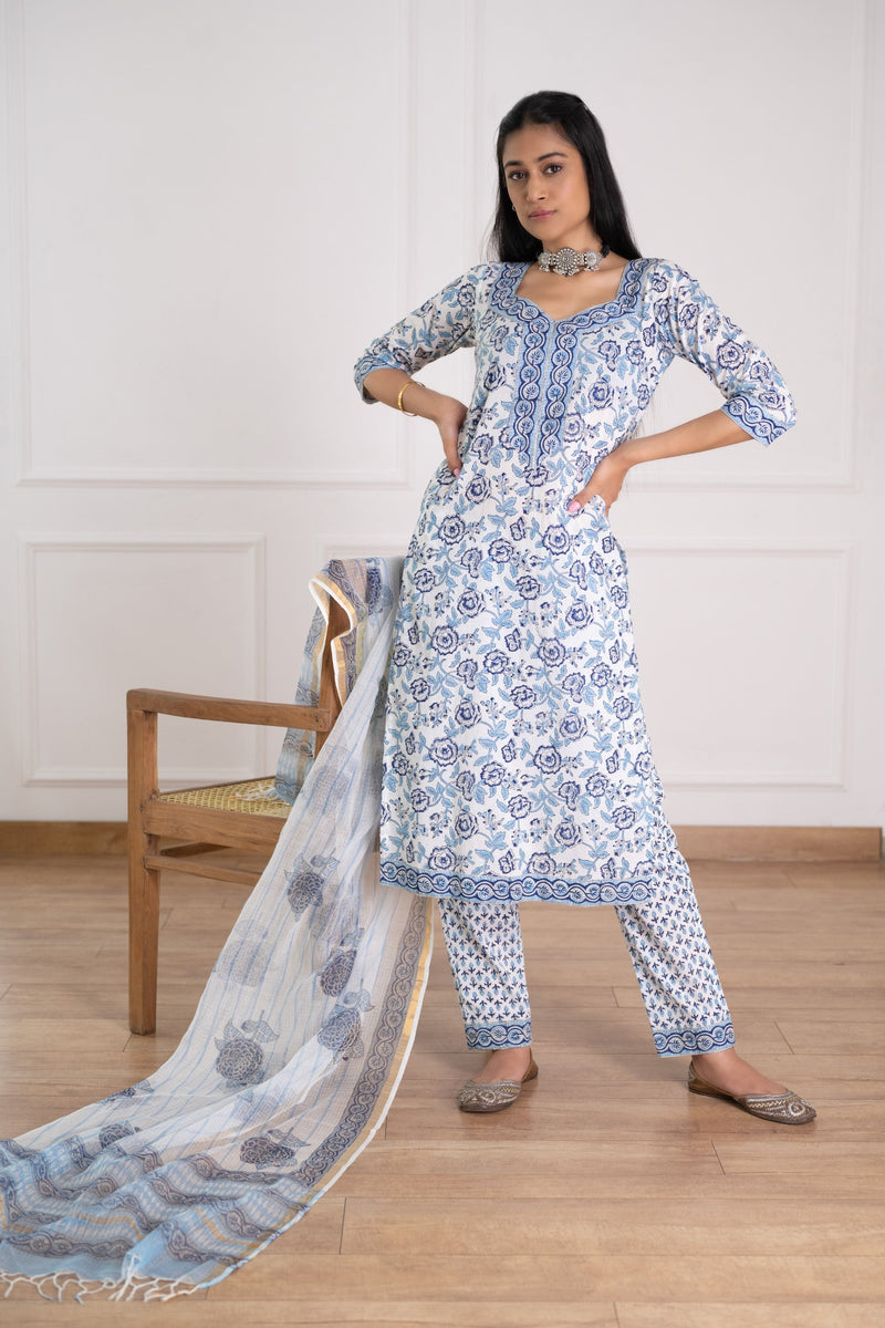 Women's Blue Floral Printed Kurta Pant Set with Printed Dupatta-Pheeta