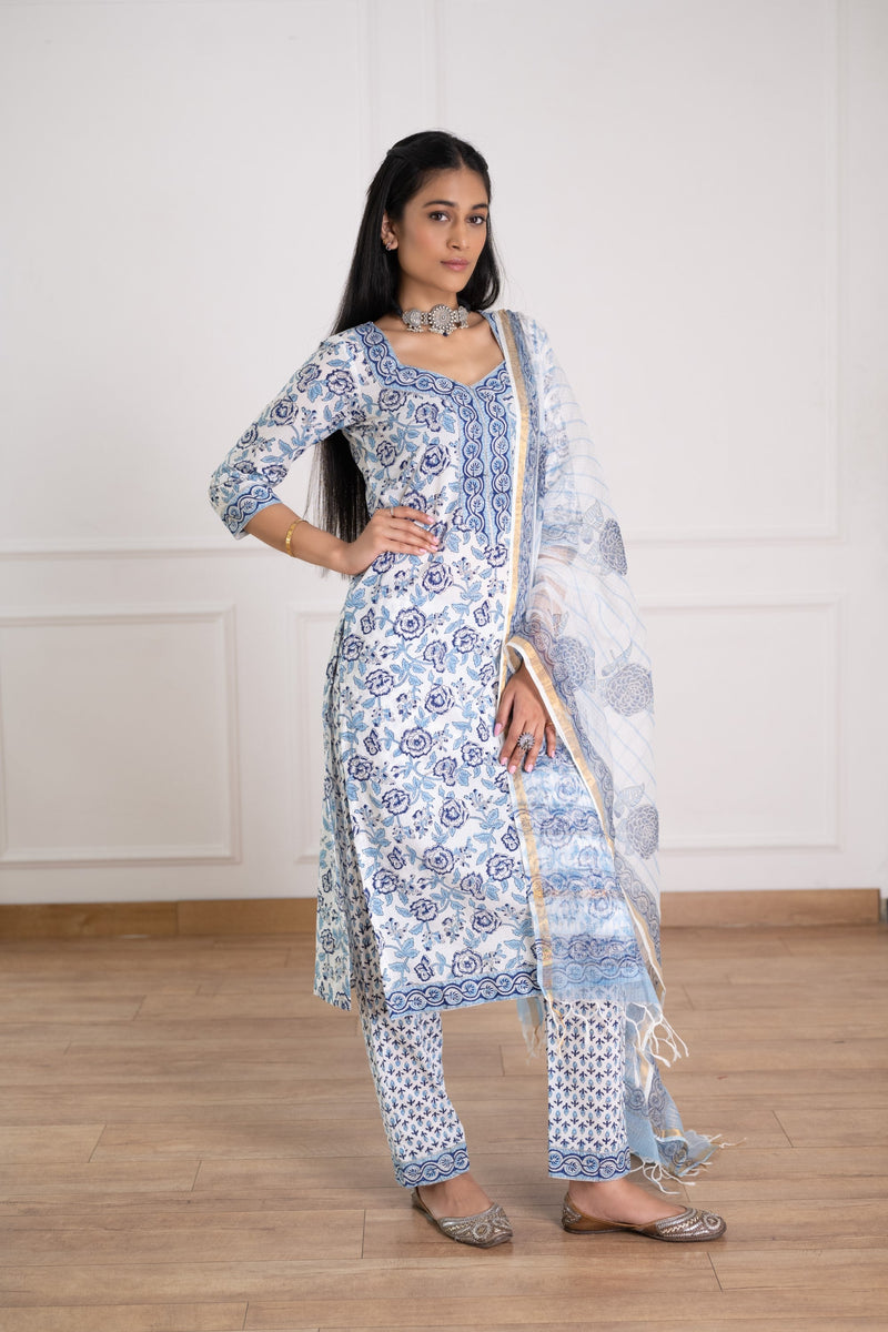Women's Blue Floral Printed Kurta Pant Set with Printed Dupatta-Pheeta