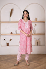 Women's Pink Floral Printed Kurta Pant Set-Pheeta