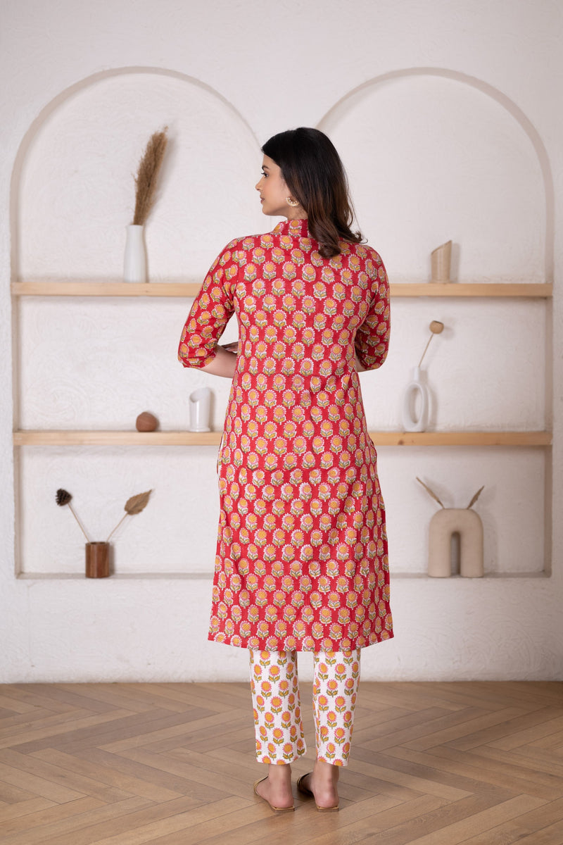 Women's Red Floral Printed Kurta Pant Set-Pheeta