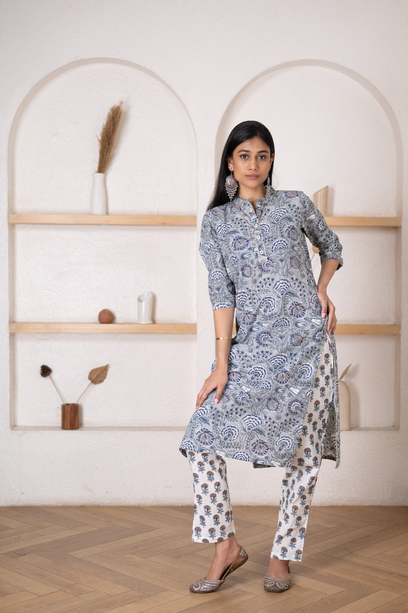 Women's Grey Floral Printed Kurta Pant Set-Pheeta