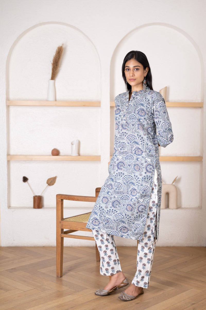 Women's Grey Floral Printed Kurta Pant Set-Pheeta