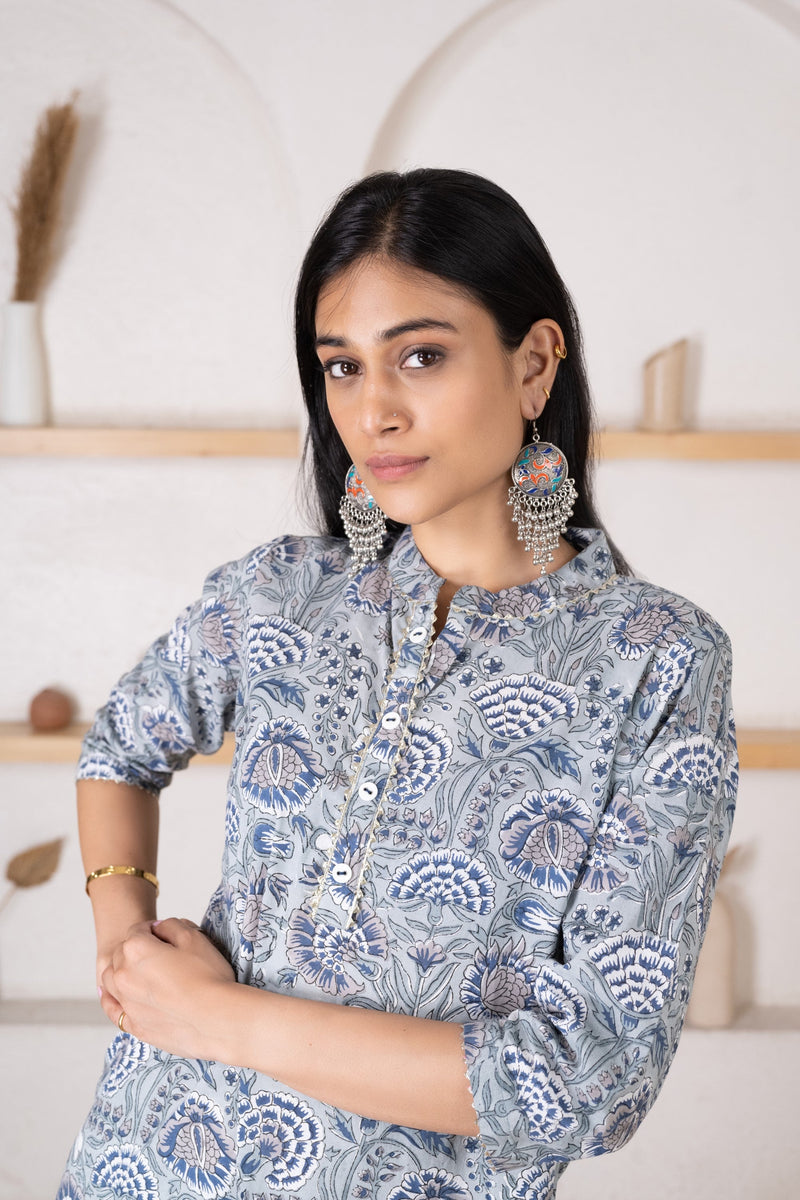 Women's Grey Floral Printed Kurta Pant Set-Pheeta